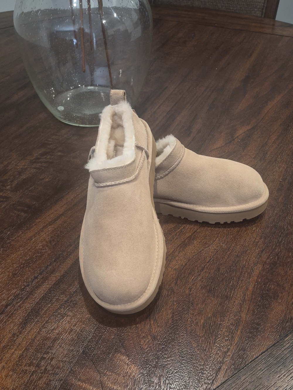 New UGG Sand Suede Shearling Slip-Ons - Picture 2 of 9